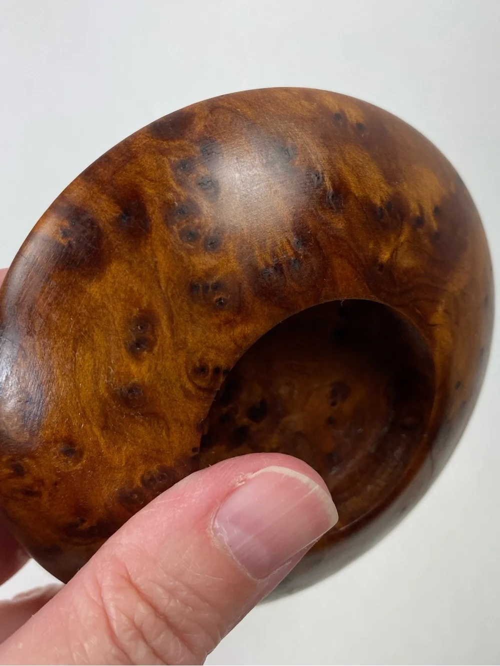 N/A round wooden